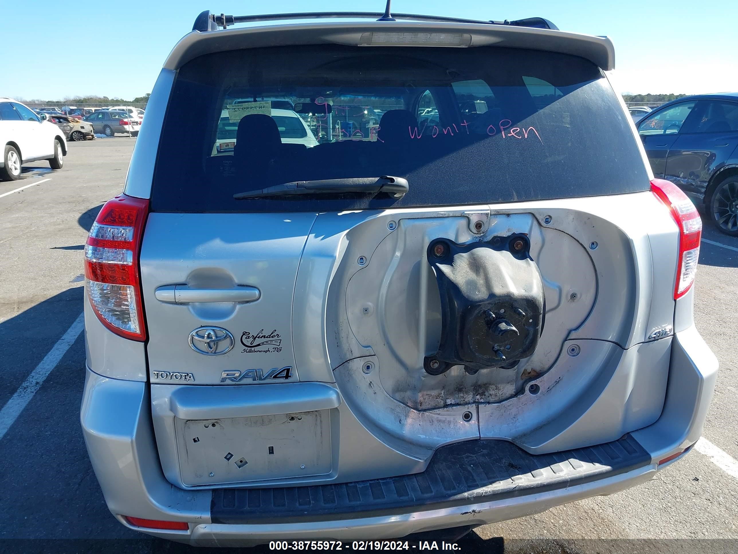 Photo 11 VIN: JTMBF32V99D013384 - TOYOTA RAV 4 