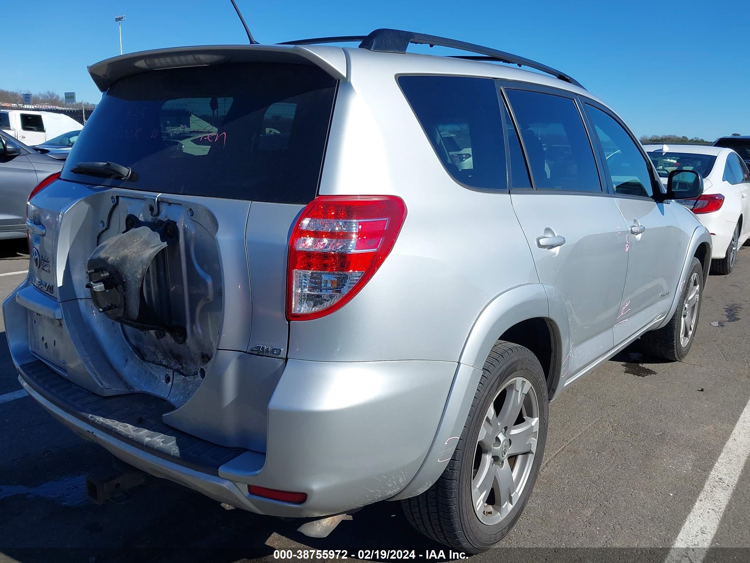 Photo 3 VIN: JTMBF32V99D013384 - TOYOTA RAV 4 