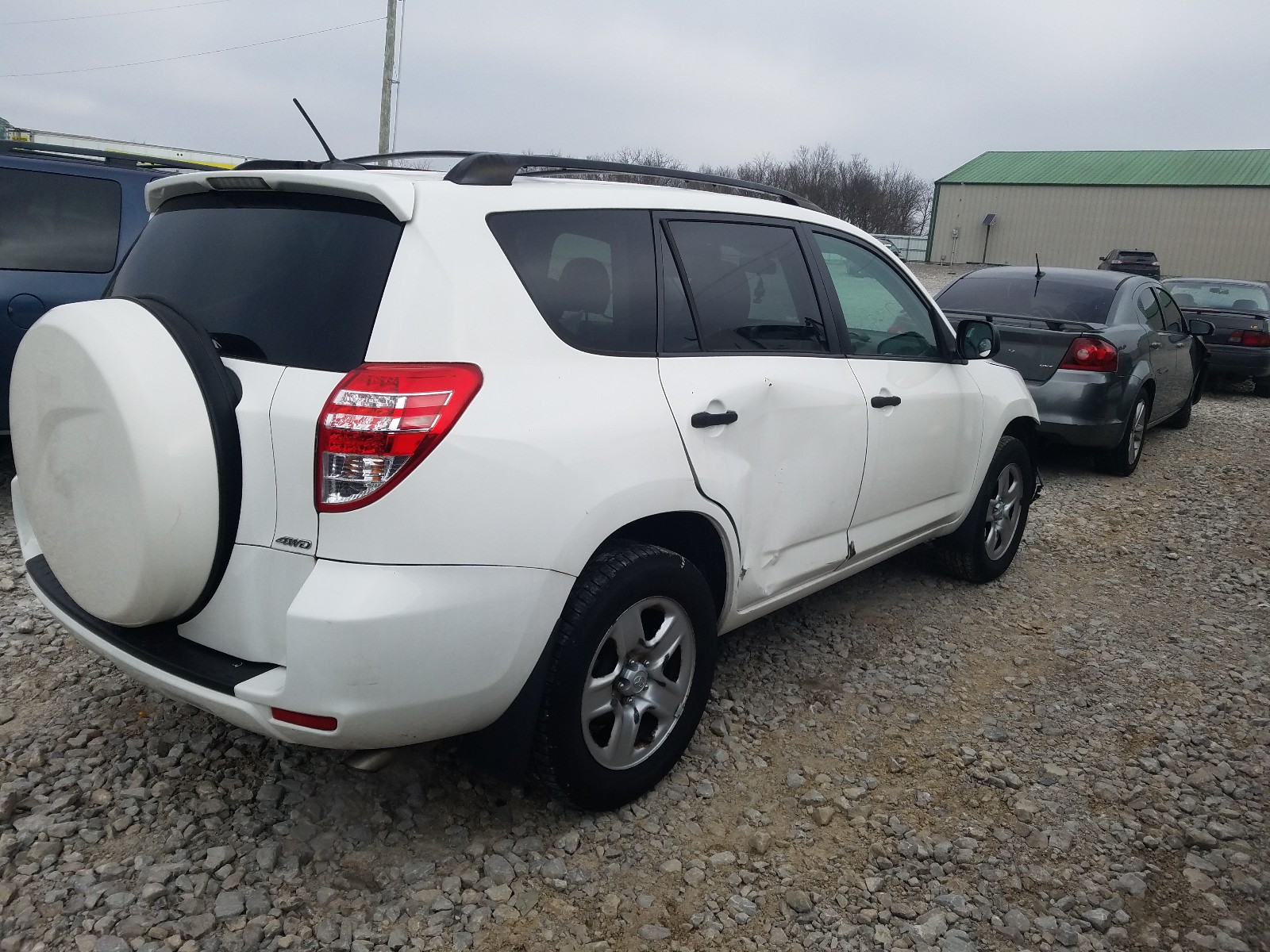 Photo 3 VIN: JTMBF33V19D018772 - TOYOTA RAV4 