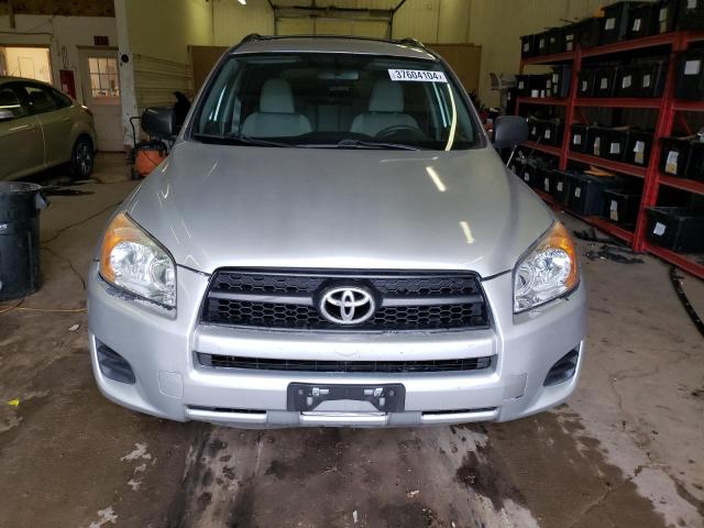 Photo 4 VIN: JTMBF33V49D007703 - TOYOTA RAV4 