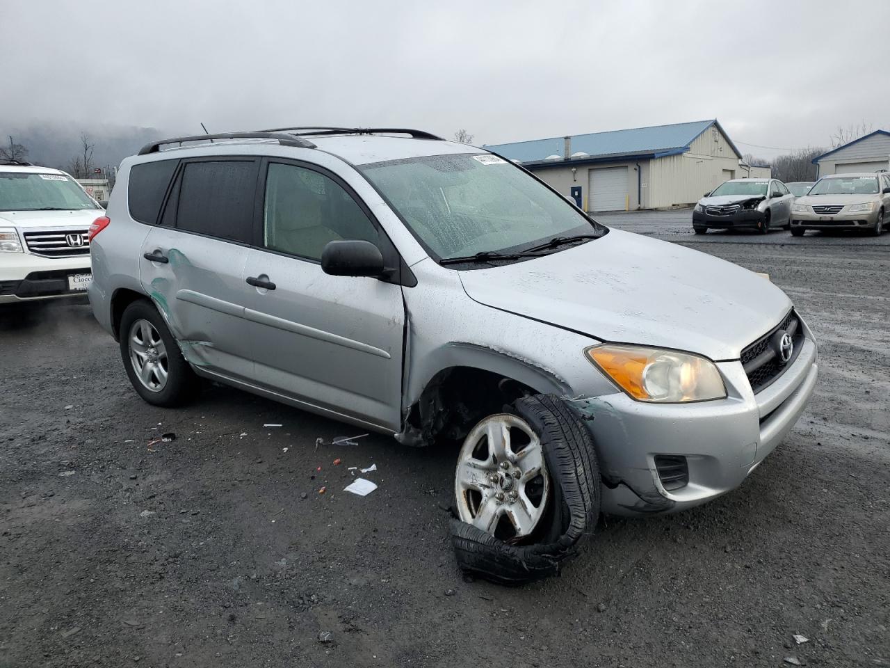 Photo 3 VIN: JTMBF33V49D019706 - TOYOTA RAV 4 