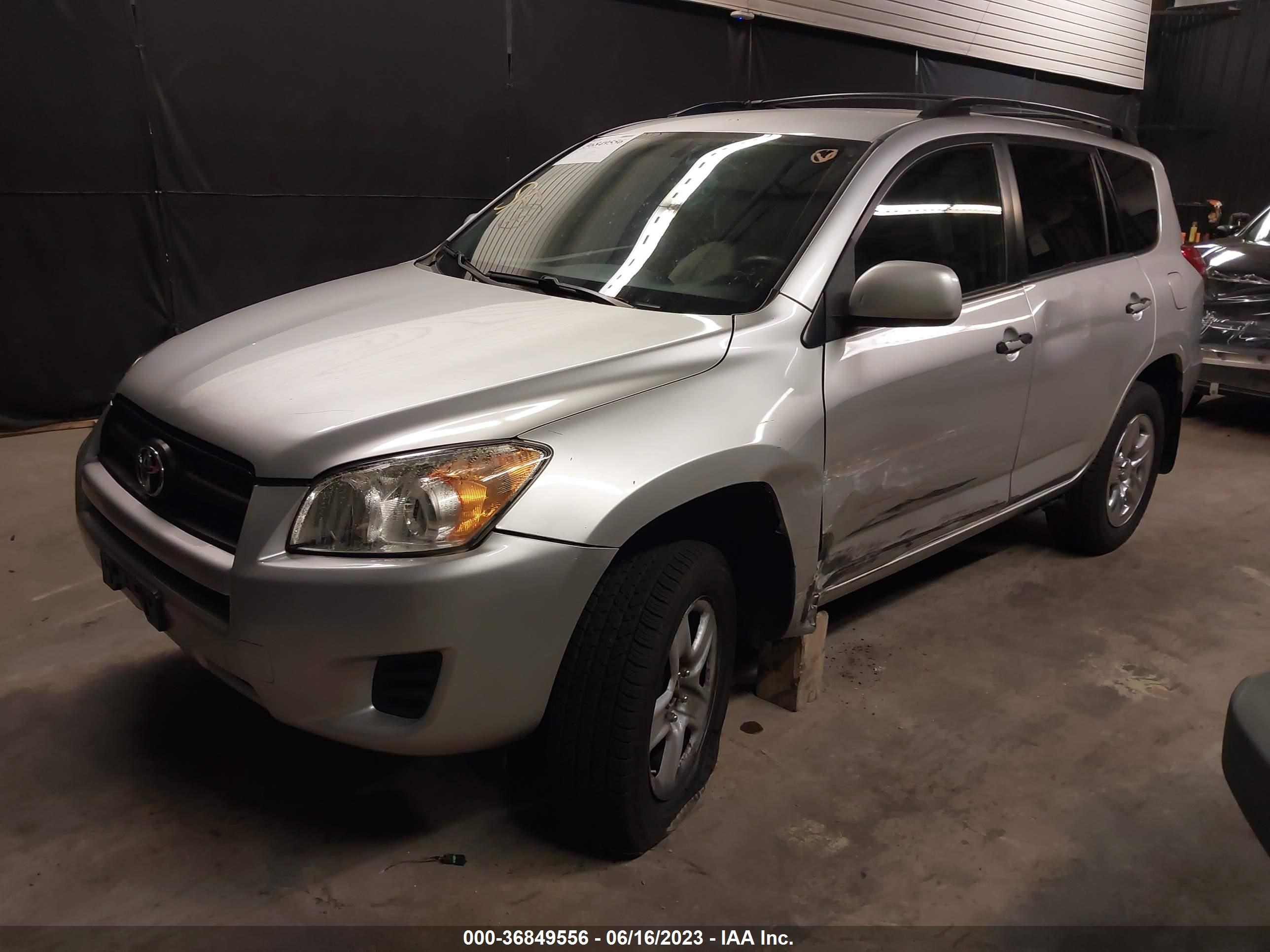 Photo 1 VIN: JTMBF33V59D009024 - TOYOTA RAV 4 