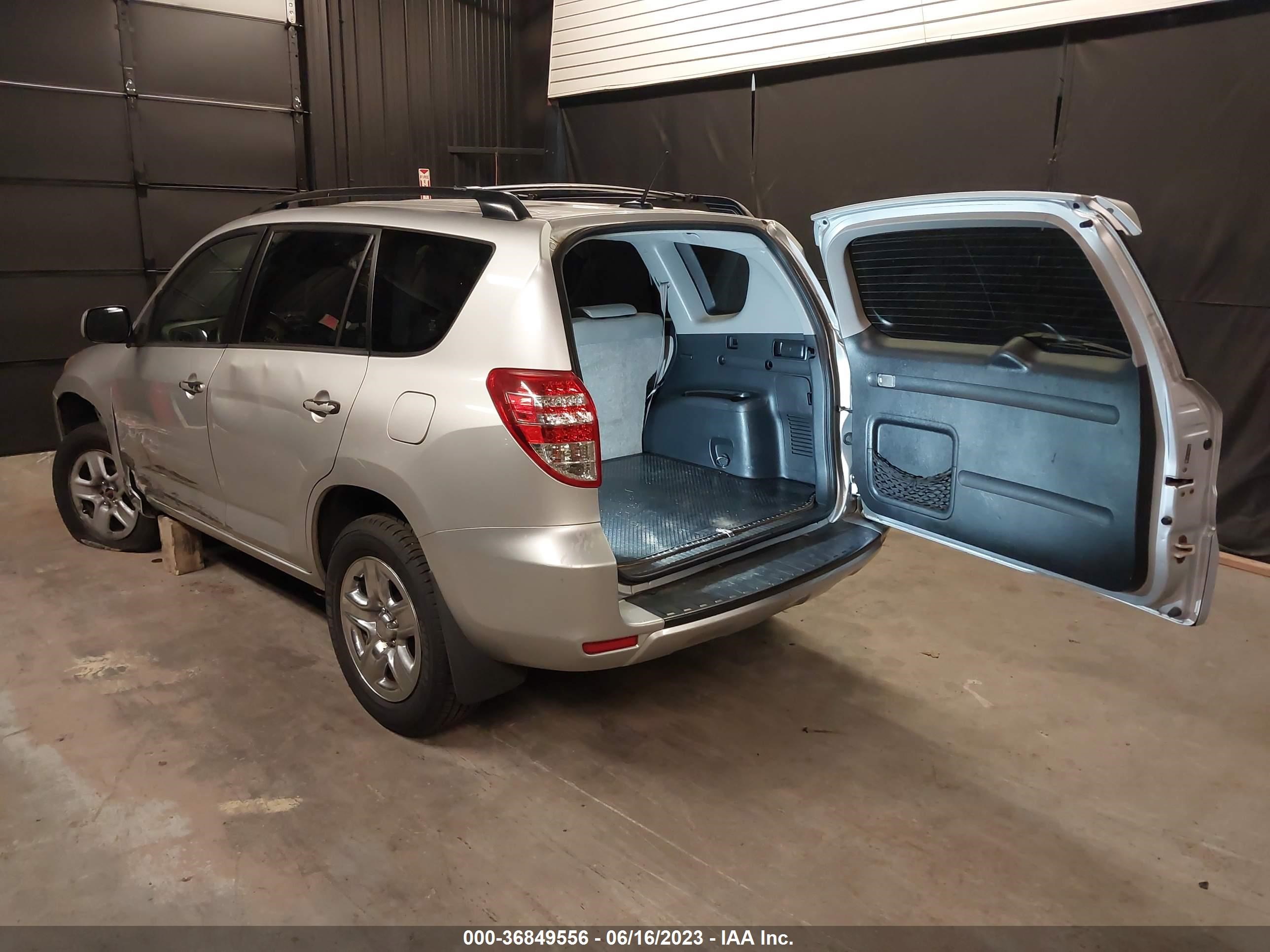 Photo 2 VIN: JTMBF33V59D009024 - TOYOTA RAV 4 