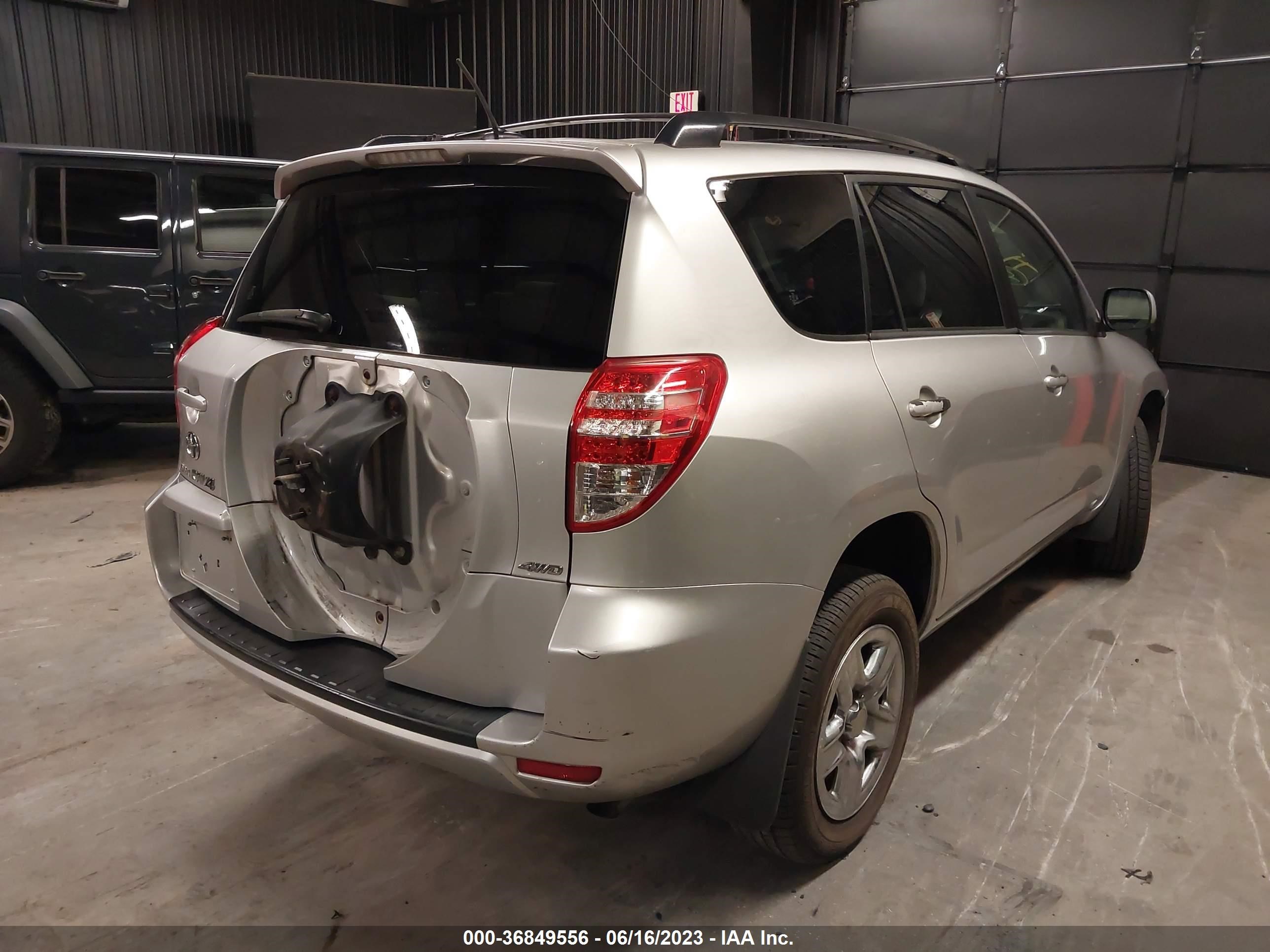 Photo 3 VIN: JTMBF33V59D009024 - TOYOTA RAV 4 