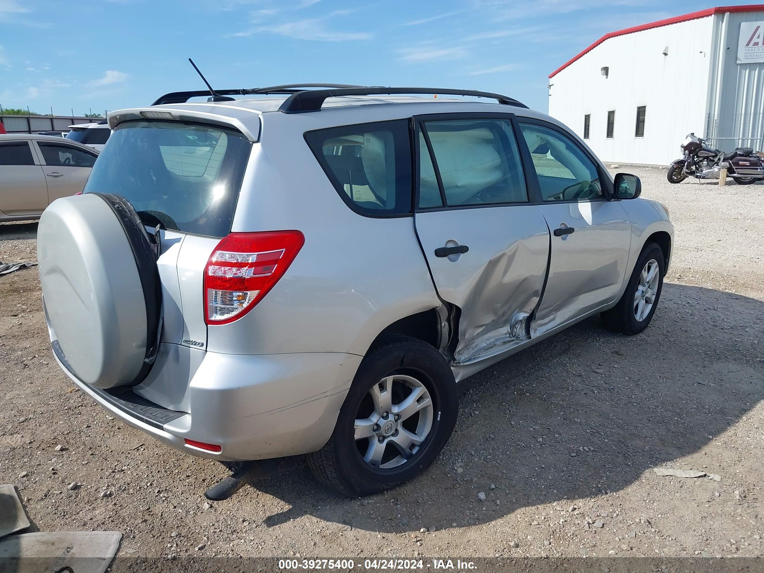 Photo 3 VIN: JTMBF33V59D014658 - TOYOTA RAV 4 