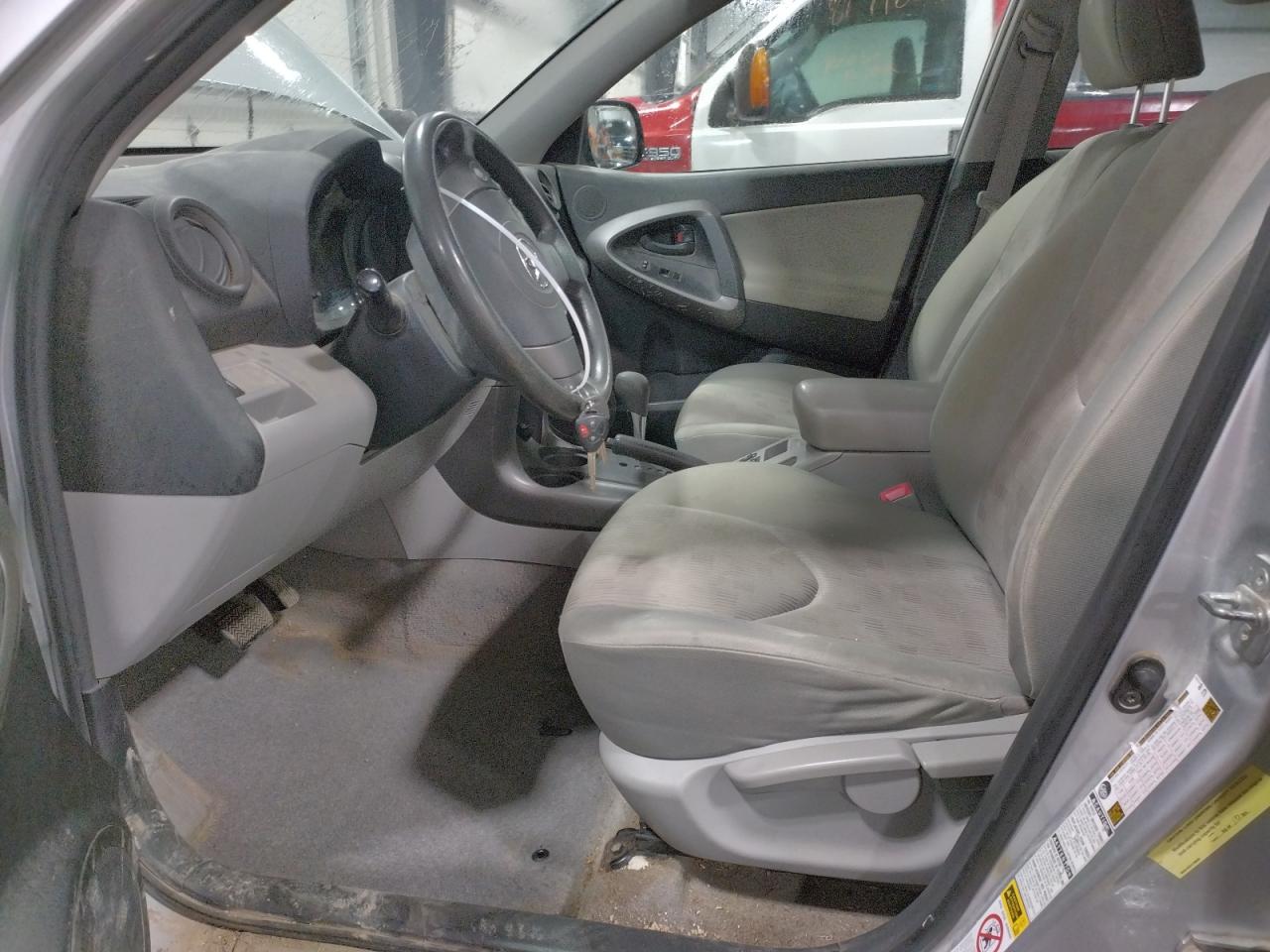 Photo 6 VIN: JTMBF33V69D014314 - TOYOTA RAV 4 