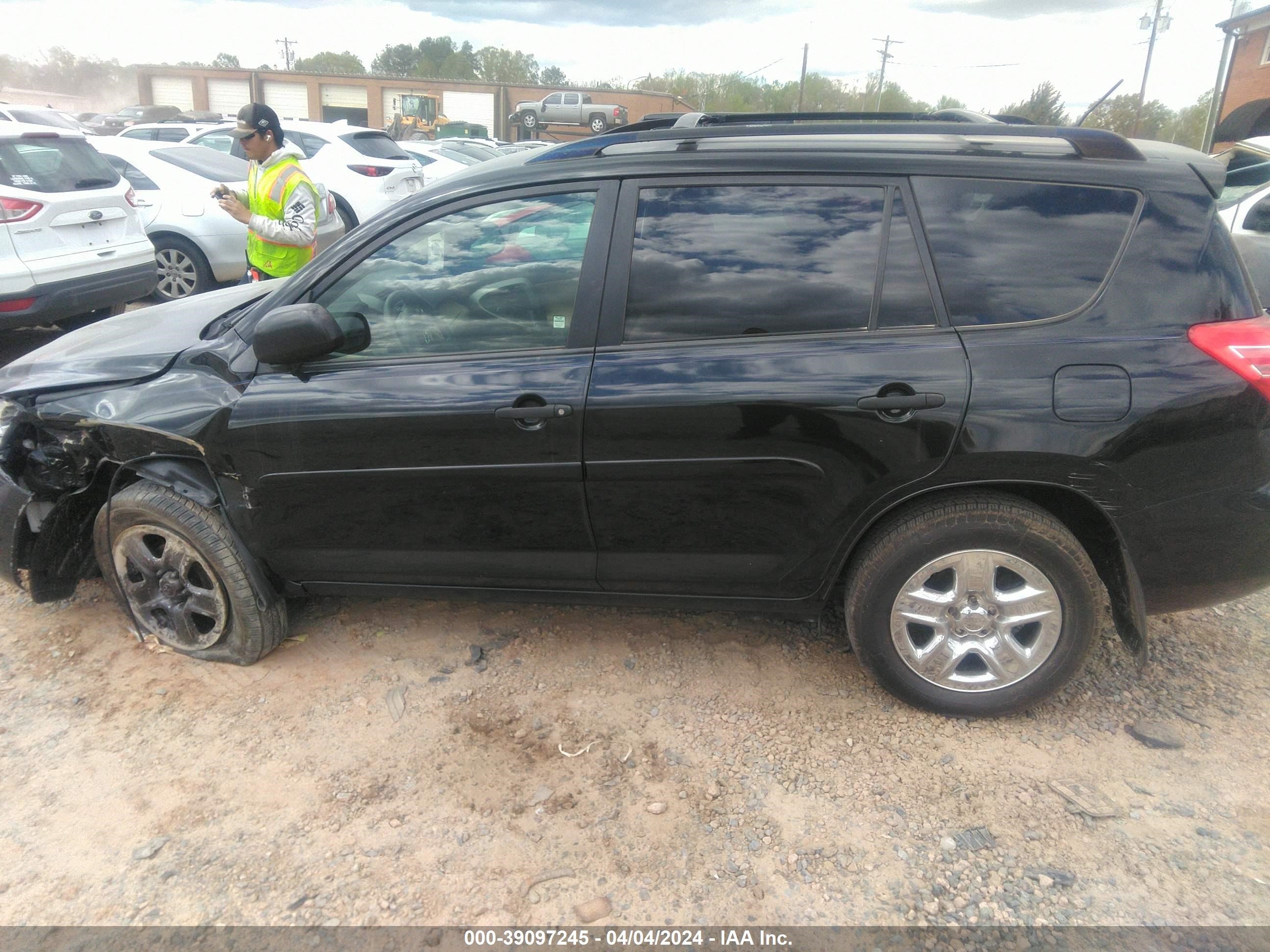 Photo 13 VIN: JTMBF33V69D020596 - TOYOTA RAV 4 