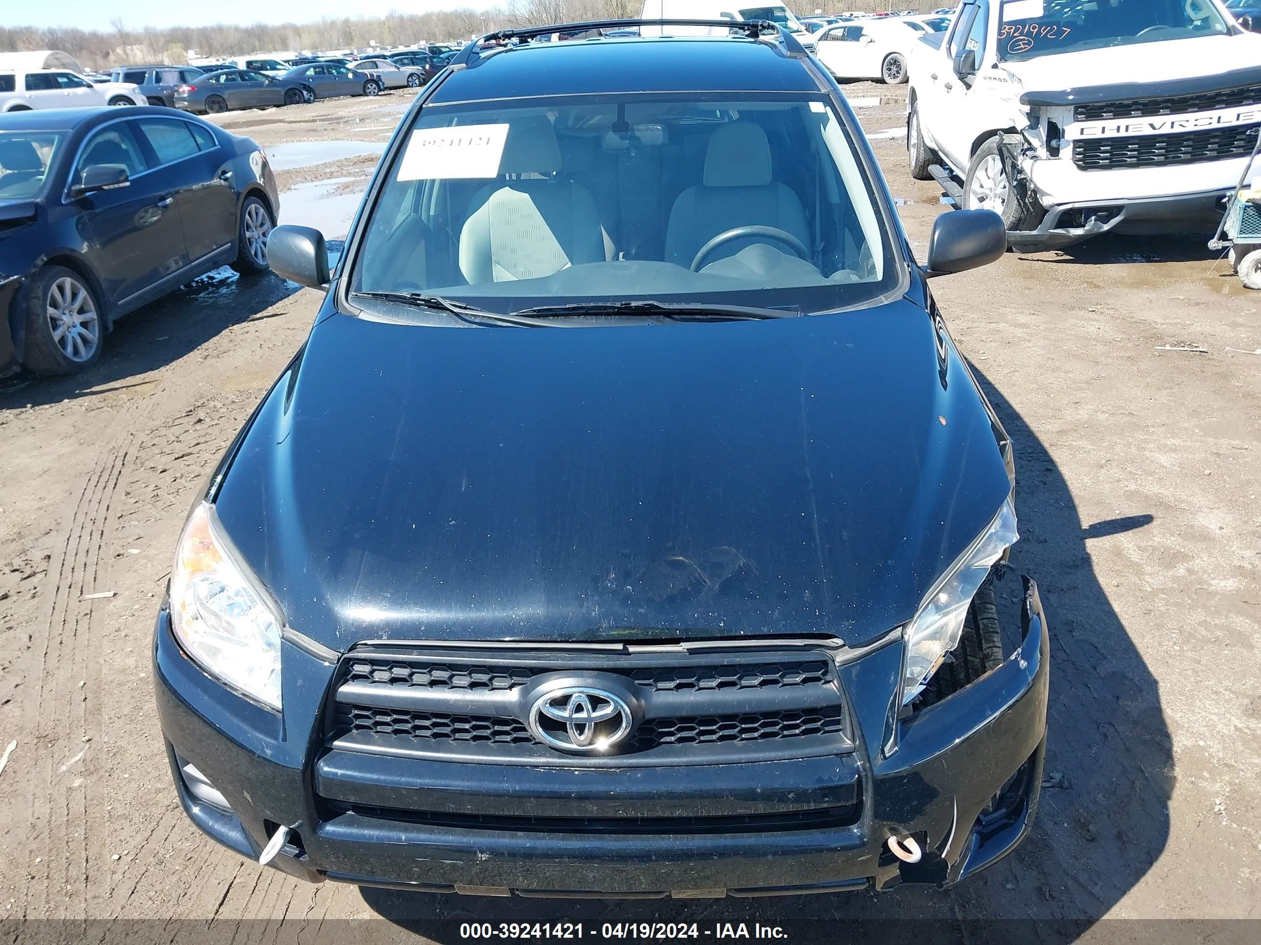 Photo 11 VIN: JTMBF33VX9D017345 - TOYOTA RAV 4 