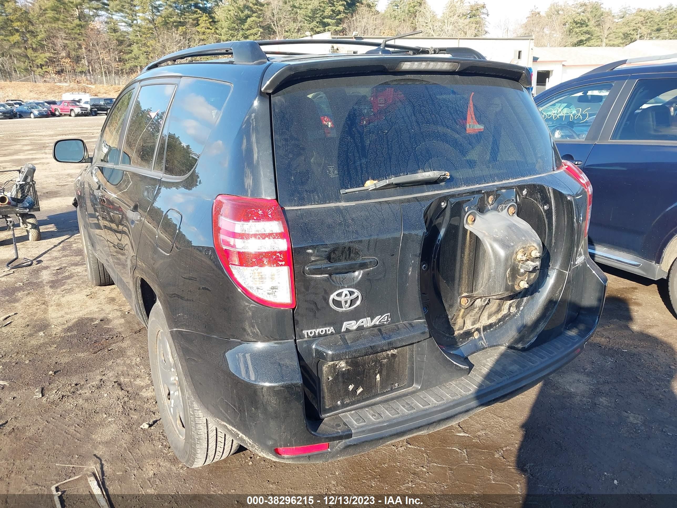 Photo 2 VIN: JTMBF35V295008372 - TOYOTA RAV 4 