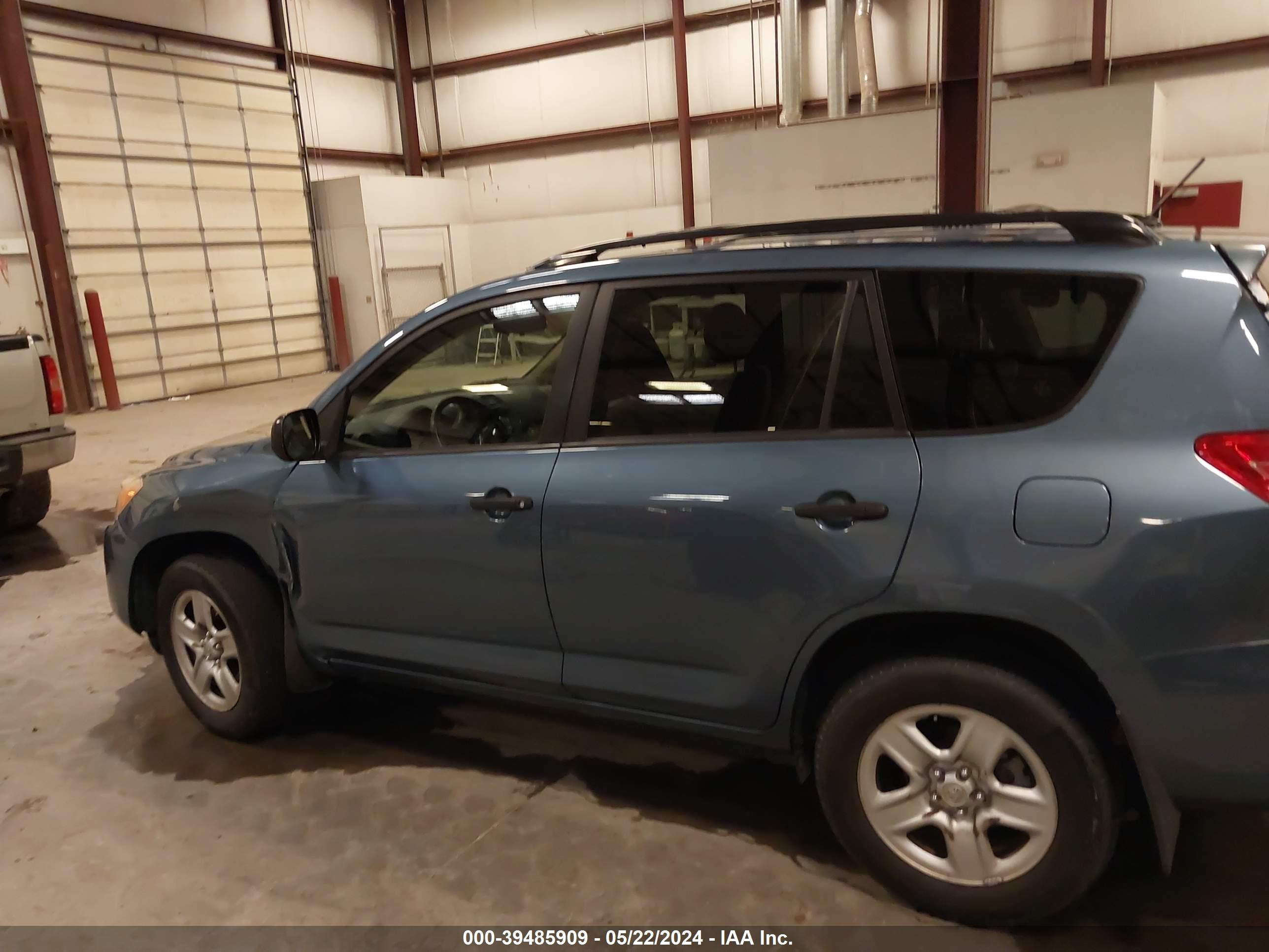 Photo 13 VIN: JTMBF35V495008163 - TOYOTA RAV 4 