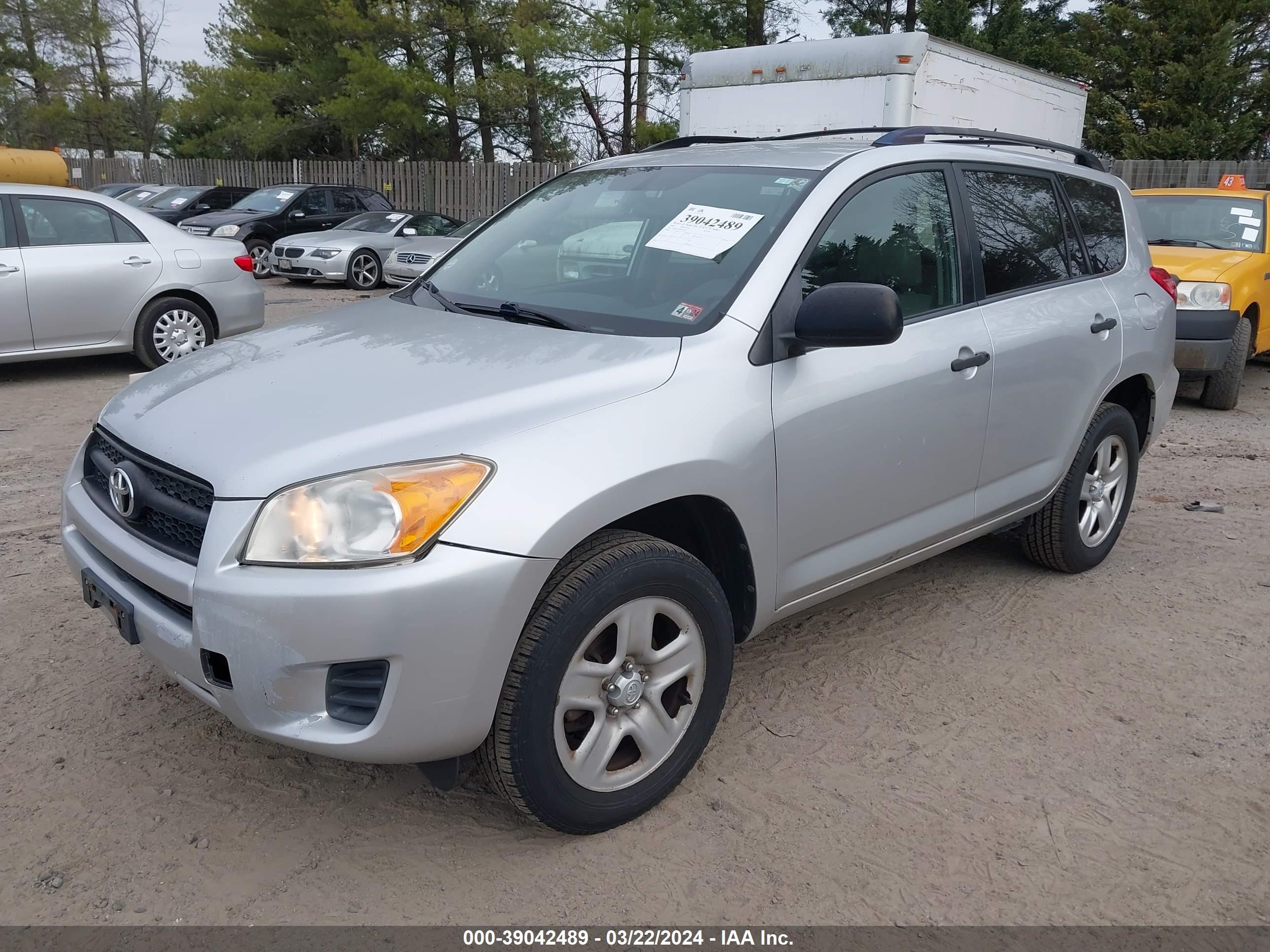 Photo 1 VIN: JTMBF35V895005282 - TOYOTA RAV 4 