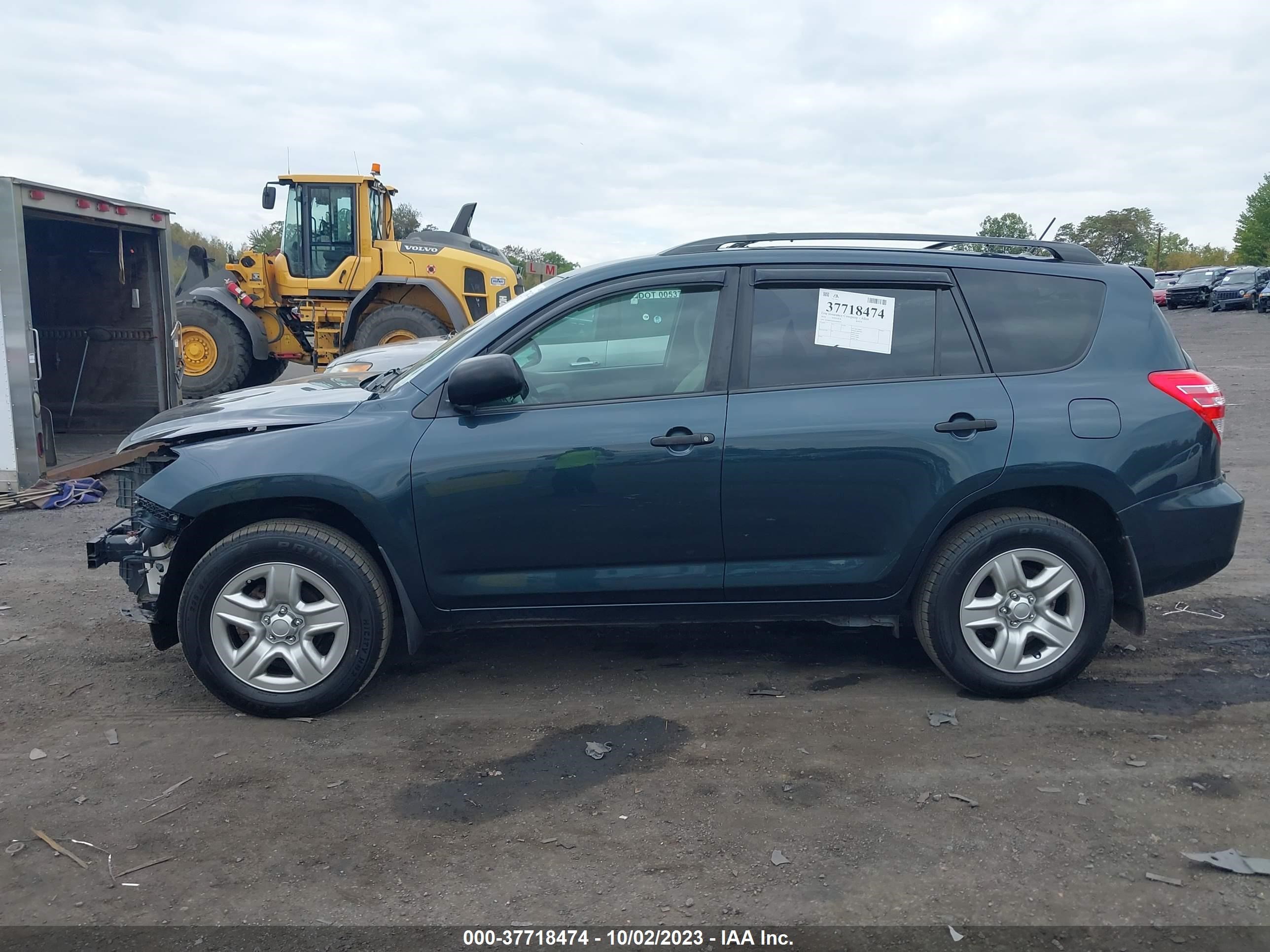 Photo 13 VIN: JTMBF4DV0A5030172 - TOYOTA RAV 4 