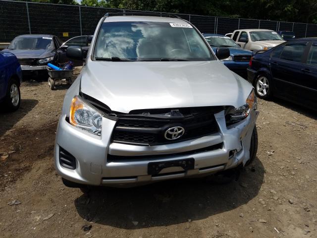 Photo 8 VIN: JTMBF4DV0AD036981 - TOYOTA RAV4 