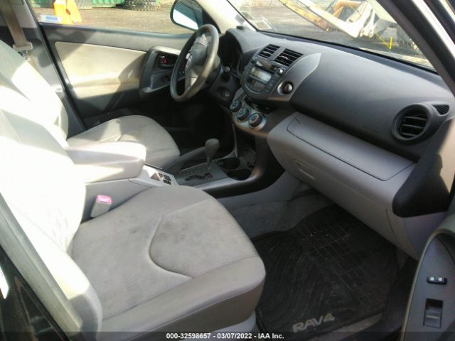 Photo 4 VIN: JTMBF4DV3AD021777 - TOYOTA RAV4 