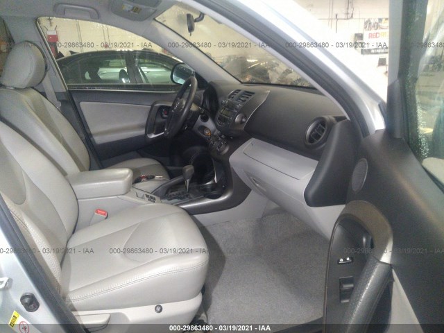 Photo 4 VIN: JTMBF4DV3AD022492 - TOYOTA RAV4 