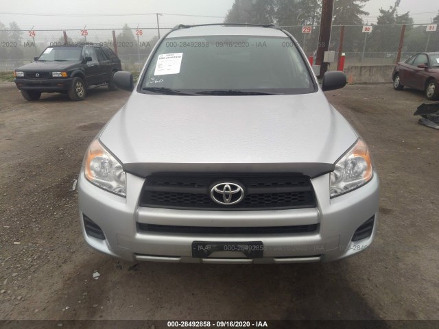 Photo 5 VIN: JTMBF4DV4AD037695 - TOYOTA RAV4 