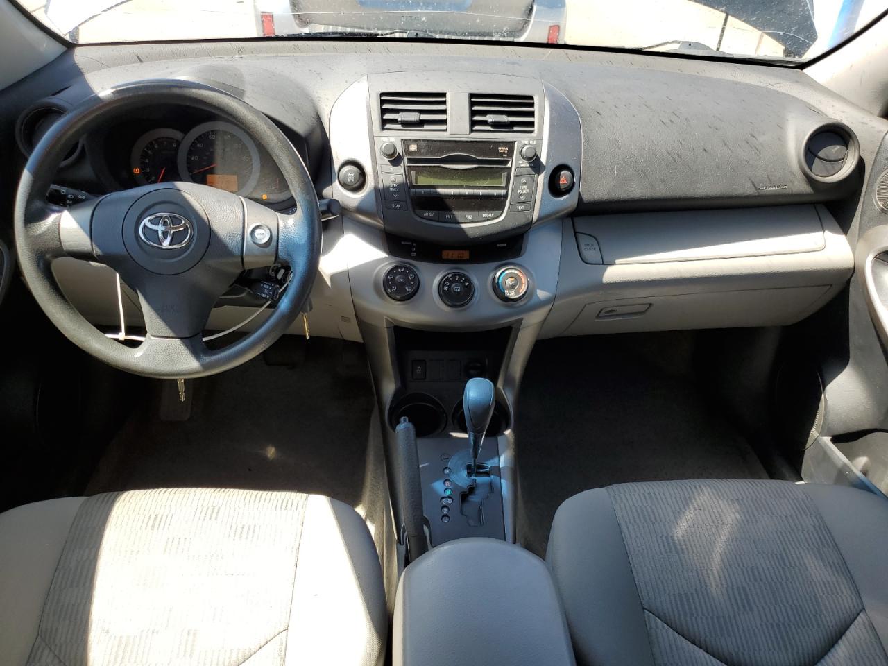 Photo 7 VIN: JTMBF4DV5A5035402 - TOYOTA RAV 4 