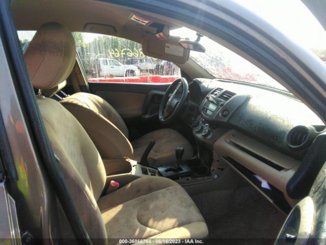 Photo 4 VIN: JTMBF4DV5B5044201 - TOYOTA RAV4 