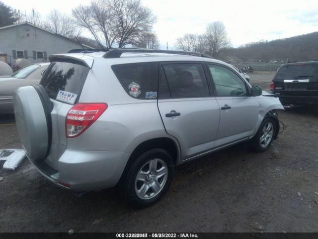 Photo 3 VIN: JTMBF4DV6AD025788 - TOYOTA RAV4 