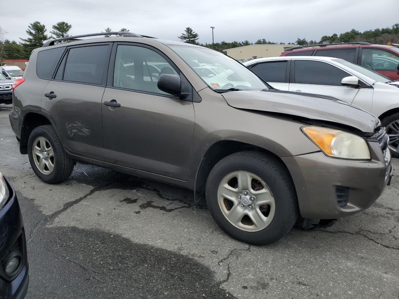 Photo 3 VIN: JTMBF4DV6B5044188 - TOYOTA RAV 4 