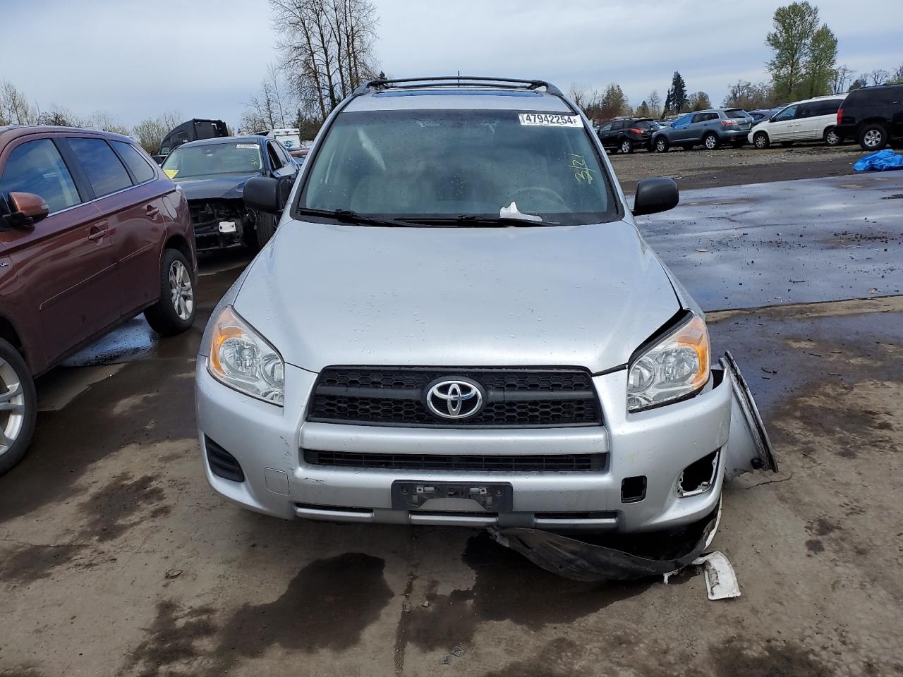 Photo 4 VIN: JTMBF4DV6CD044053 - TOYOTA RAV 4 