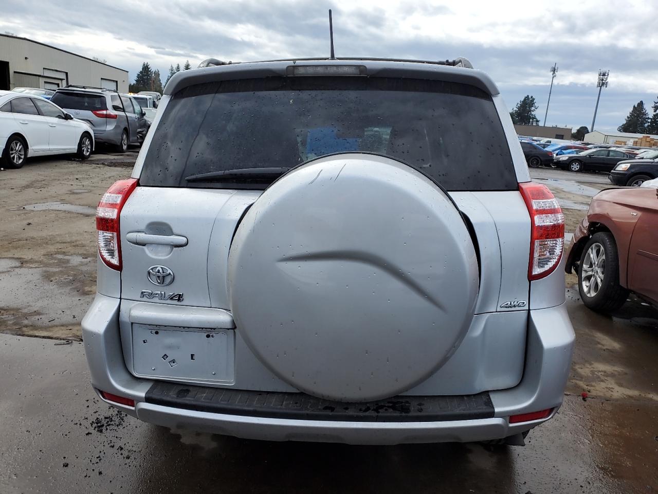 Photo 5 VIN: JTMBF4DV6CD044053 - TOYOTA RAV 4 