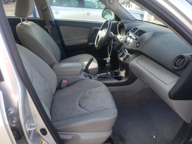 Photo 4 VIN: JTMBF4DV7AD031969 - TOYOTA RAV4 