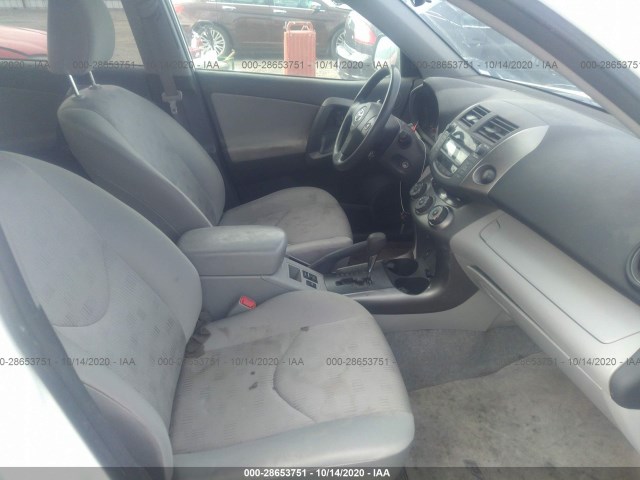 Photo 4 VIN: JTMBF4DV9AD034307 - TOYOTA RAV4 