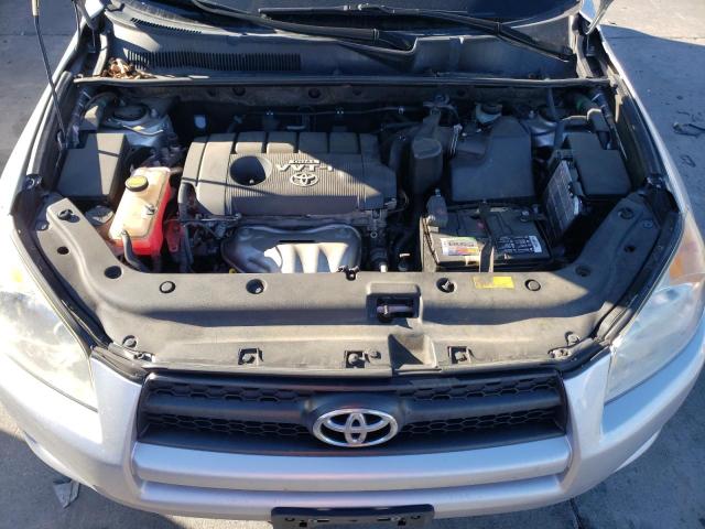 Photo 11 VIN: JTMBF4DV9AD038275 - TOYOTA RAV4 