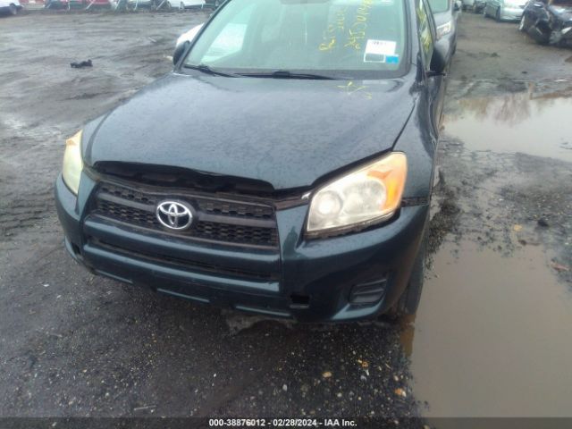 Photo 5 VIN: JTMBF4DVXAD025468 - TOYOTA RAV4 