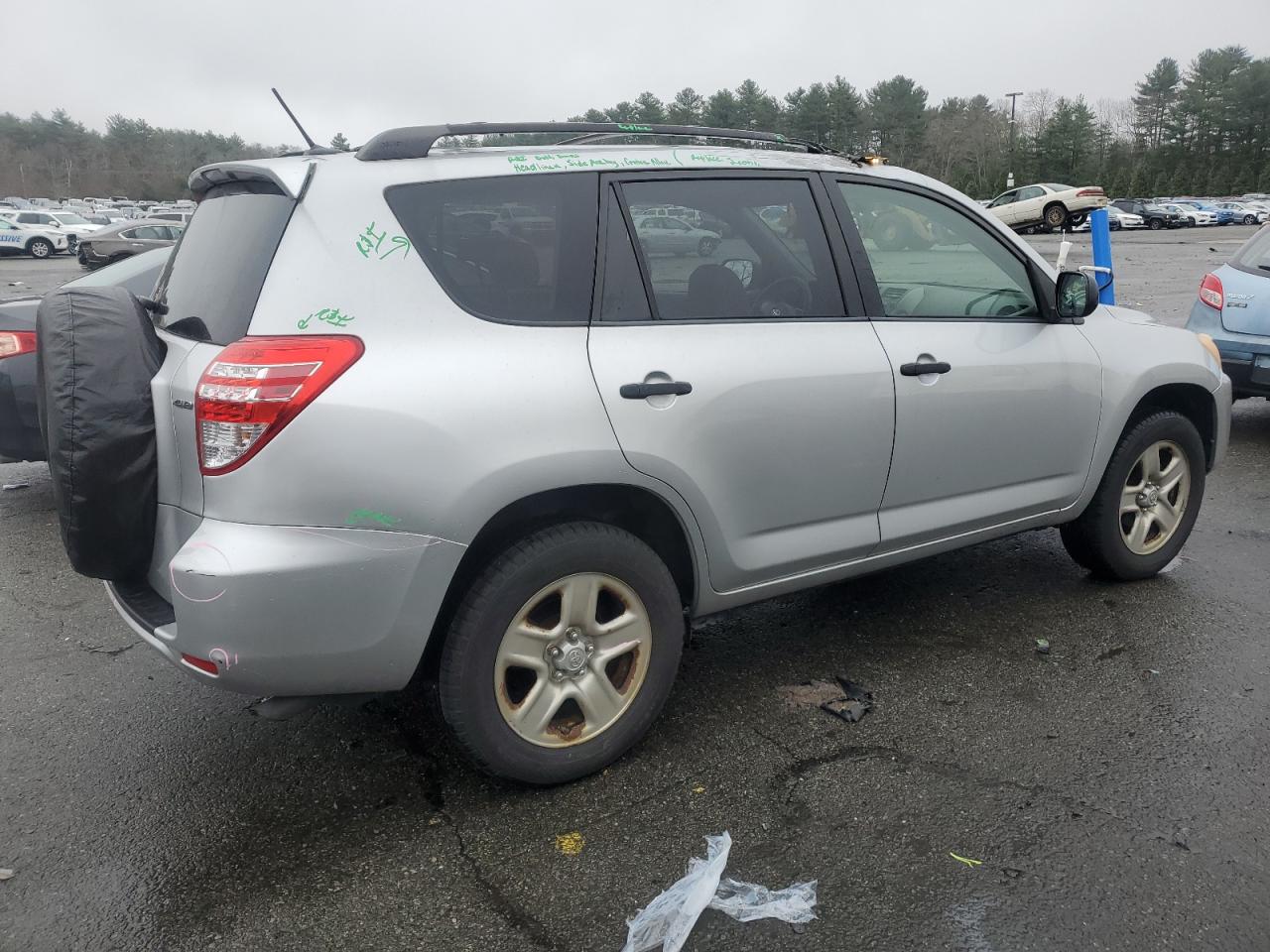 Photo 2 VIN: JTMBF4DVXAD034557 - TOYOTA RAV 4 