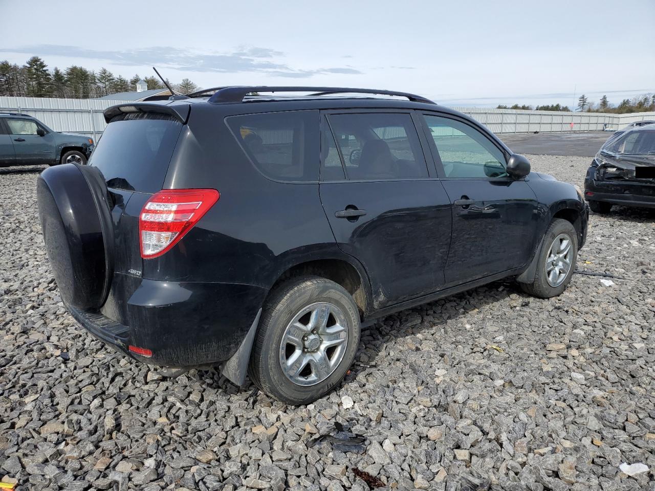 Photo 2 VIN: JTMBF4DVXB5042475 - TOYOTA RAV 4 