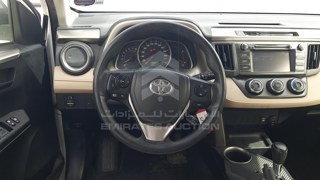 Photo 13 VIN: JTMBF9EV6EJ015250 - TOYOTA RAV 4 