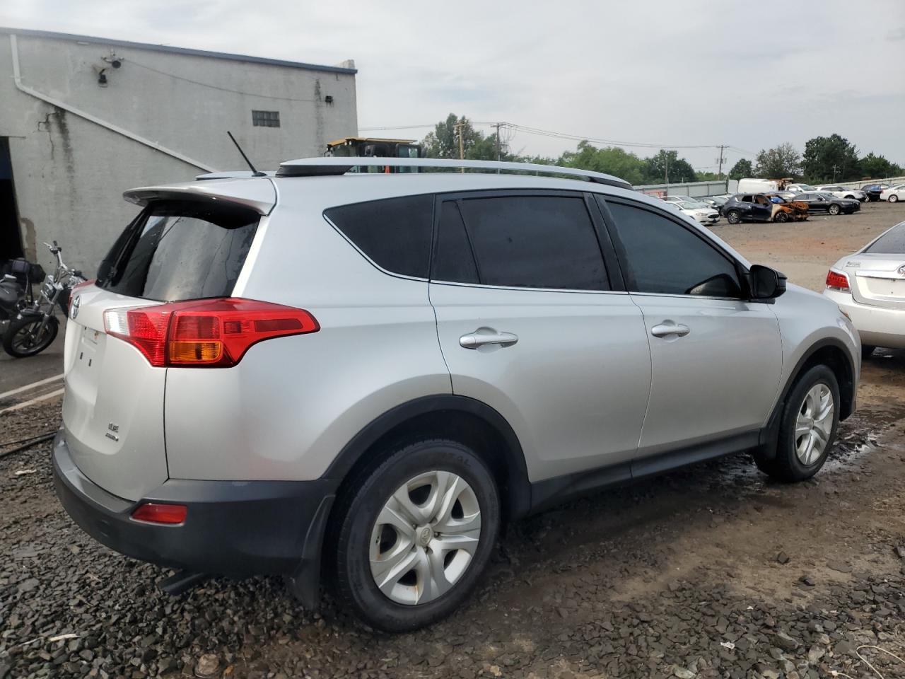 Photo 2 VIN: JTMBFREV0EJ006561 - TOYOTA RAV 4 