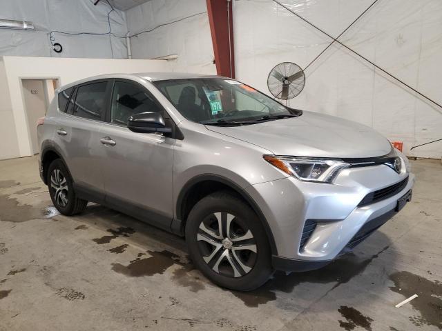 Photo 3 VIN: JTMBFREV0JJ229127 - TOYOTA RAV4 LE 