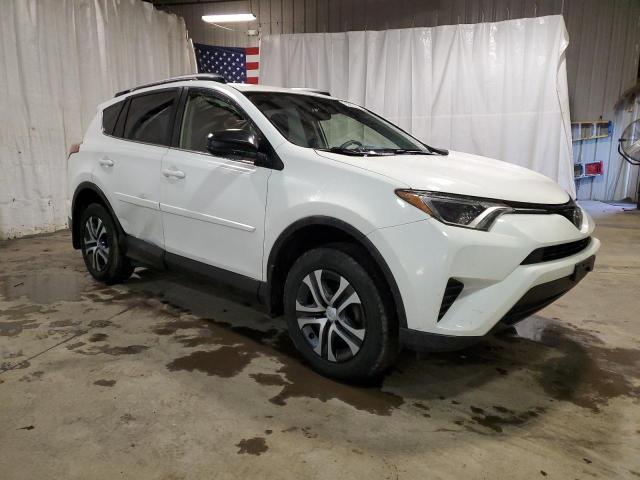 Photo 3 VIN: JTMBFREV0JJ244663 - TOYOTA RAV4 LE 