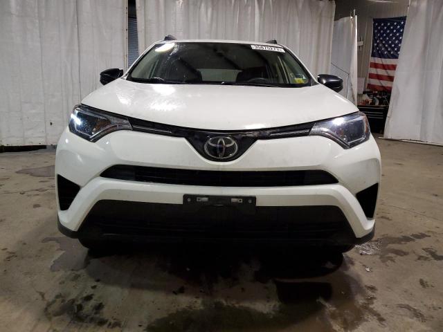 Photo 4 VIN: JTMBFREV0JJ244663 - TOYOTA RAV4 LE 