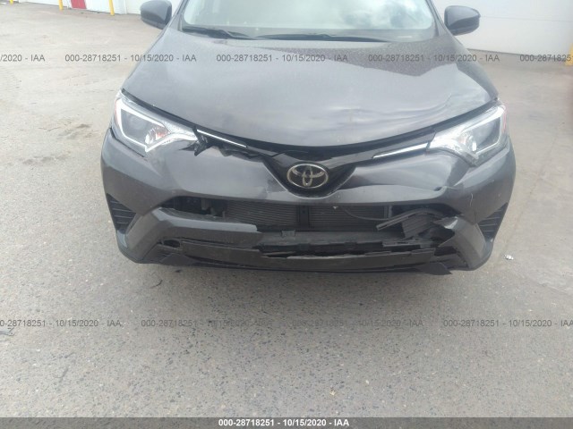 Photo 5 VIN: JTMBFREV0JJ256859 - TOYOTA RAV4 