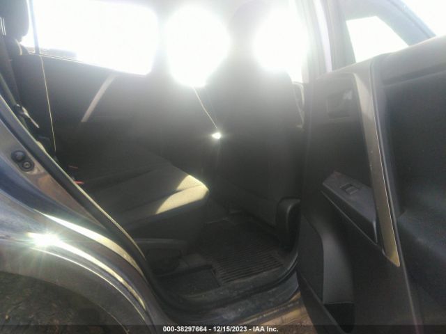 Photo 7 VIN: JTMBFREV0JJ724427 - TOYOTA RAV4 