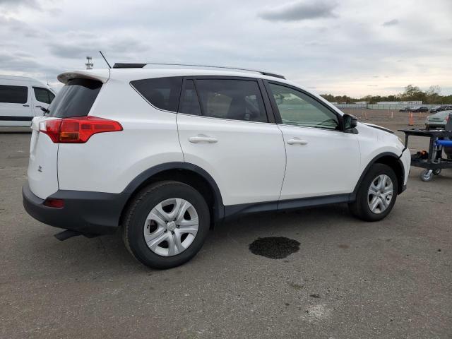 Photo 2 VIN: JTMBFREV1FD143427 - TOYOTA RAV4 LE 