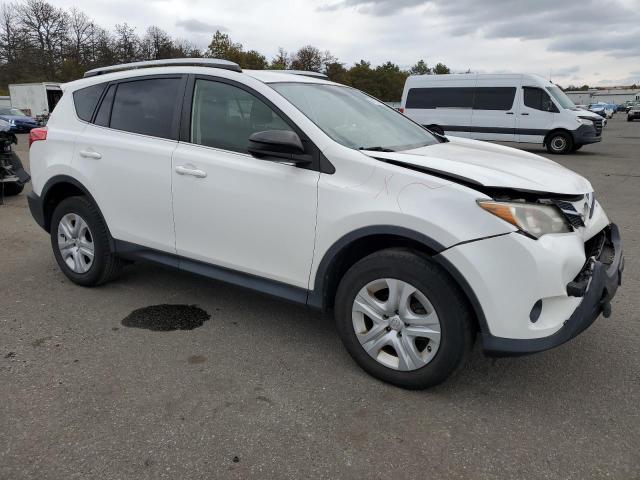 Photo 3 VIN: JTMBFREV1FD143427 - TOYOTA RAV4 LE 