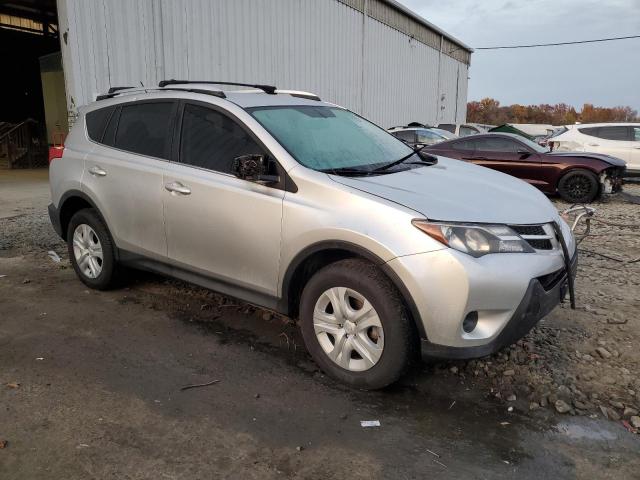 Photo 3 VIN: JTMBFREV1FJ044060 - TOYOTA RAV4 LE 