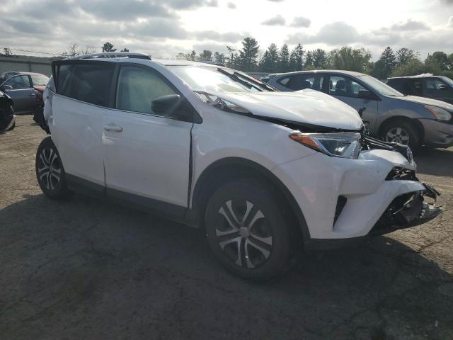 Photo 3 VIN: JTMBFREV1GD195481 - TOYOTA RAV4 LE 