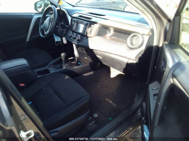 Photo 4 VIN: JTMBFREV1HJ128964 - TOYOTA RAV4 