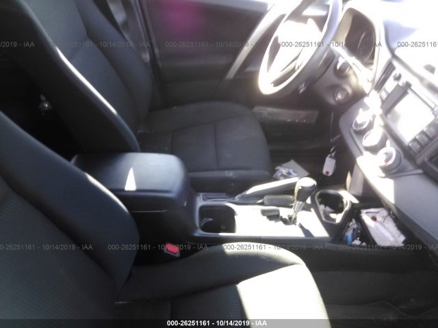 Photo 4 VIN: JTMBFREV1HJ169398 - TOYOTA RAV4 