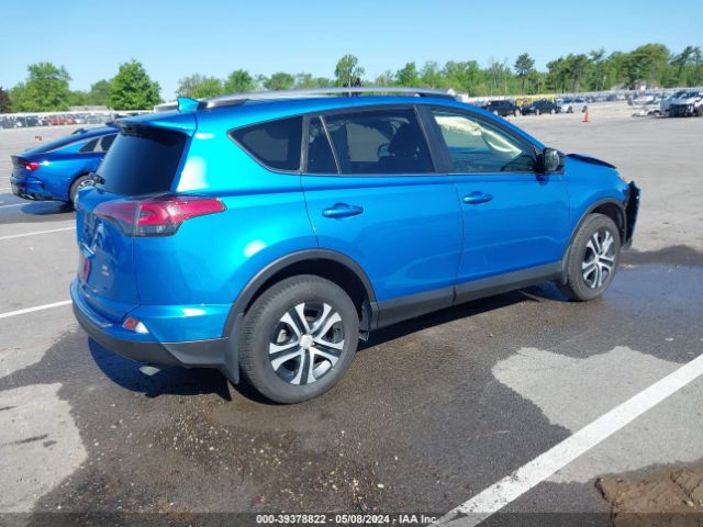 Photo 3 VIN: JTMBFREV1JD257162 - TOYOTA RAV4 