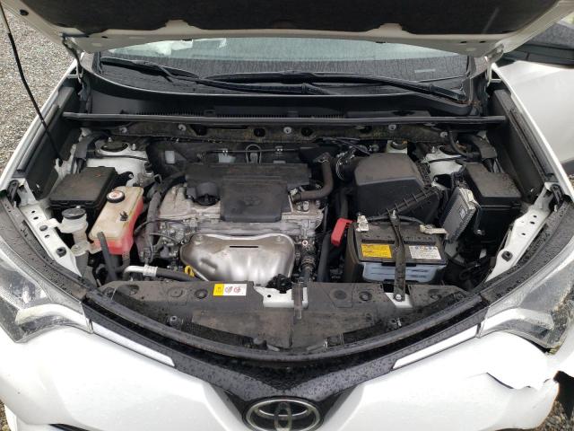 Photo 10 VIN: JTMBFREV1JJ210750 - TOYOTA RAV4 LE 