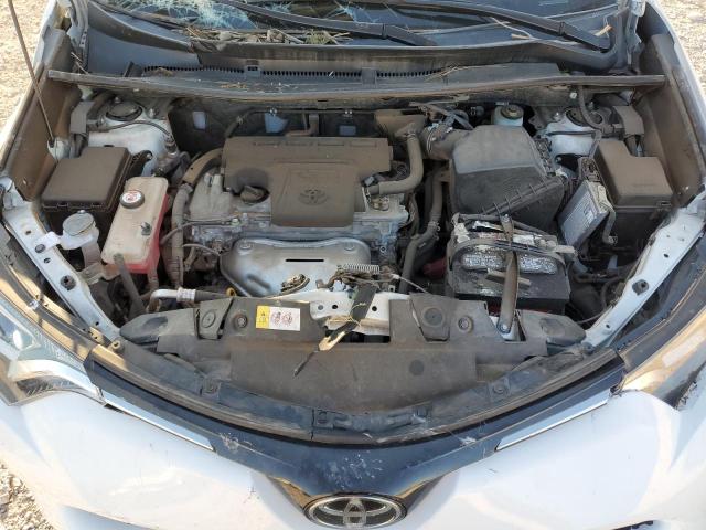 Photo 11 VIN: JTMBFREV1JJ720256 - TOYOTA RAV4 LE 