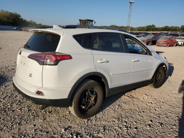 Photo 2 VIN: JTMBFREV1JJ720256 - TOYOTA RAV4 LE 