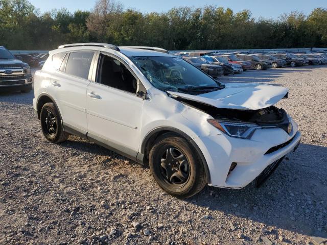 Photo 3 VIN: JTMBFREV1JJ720256 - TOYOTA RAV4 LE 